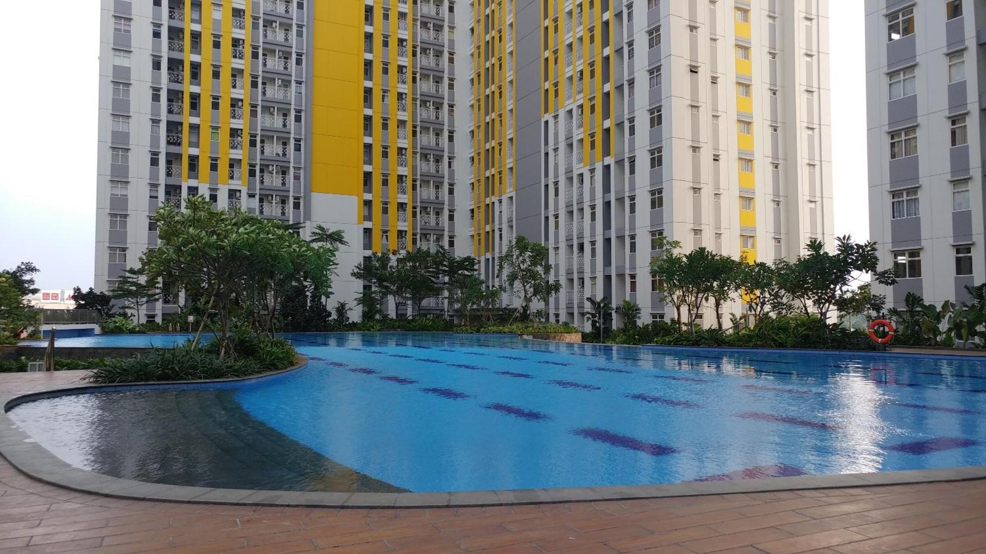 Modern And Comfortable Studio Apartment Springlake Summarecon Near Summarecon By Travelio เบกาซิ ภายนอก รูปภาพ
