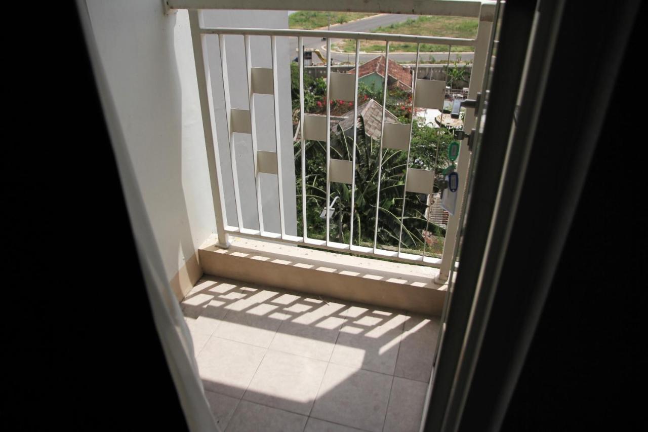 Modern And Comfortable Studio Apartment Springlake Summarecon Near Summarecon By Travelio เบกาซิ ภายนอก รูปภาพ