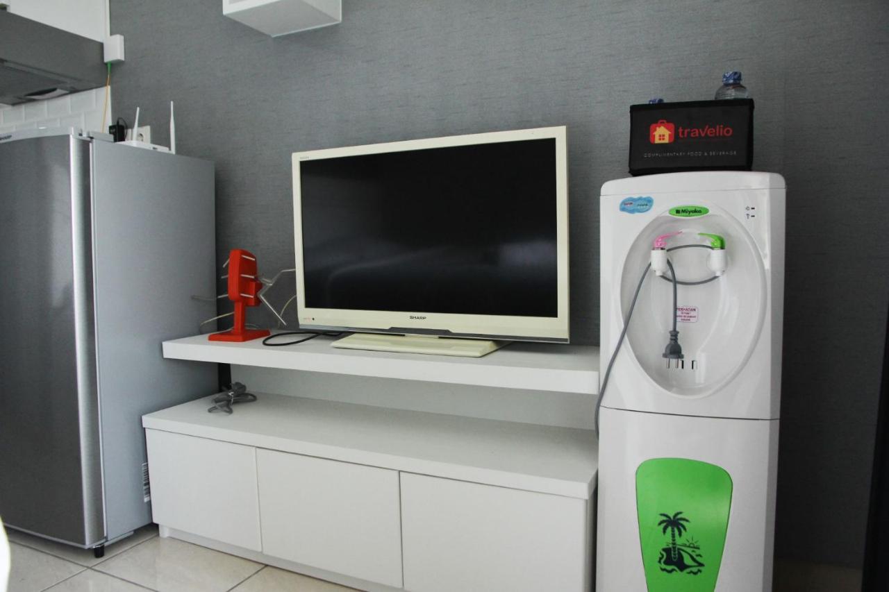 Modern And Comfortable Studio Apartment Springlake Summarecon Near Summarecon By Travelio เบกาซิ ภายนอก รูปภาพ